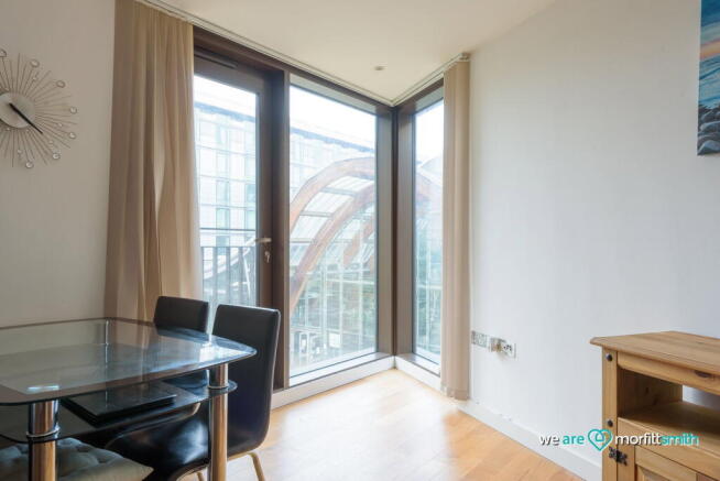 2 bed Apartment to rent Image 5