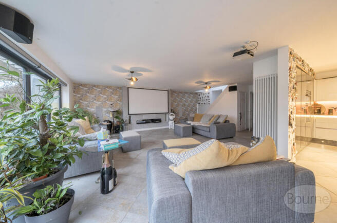 fa2bf60a-9d40-4b5...