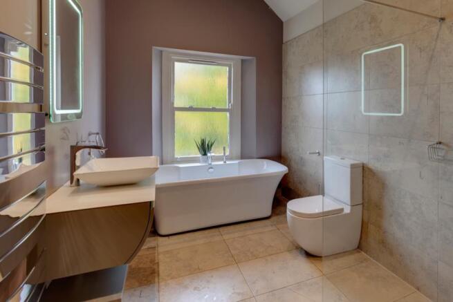 Master En-Suite