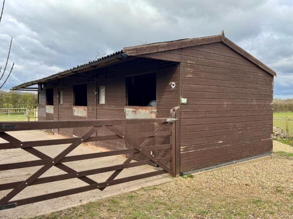 Stabling close to the cottage