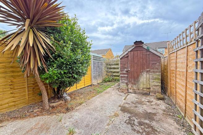 2 bed Terraced for sale Image 6