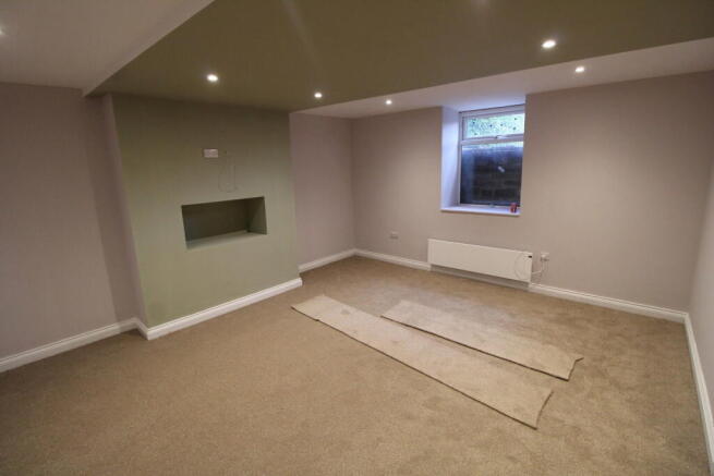 1 bed Link Detached House to rent Image 5
