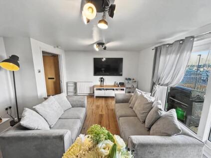 84 Mariners View, Ardrossan, KA22 8BH