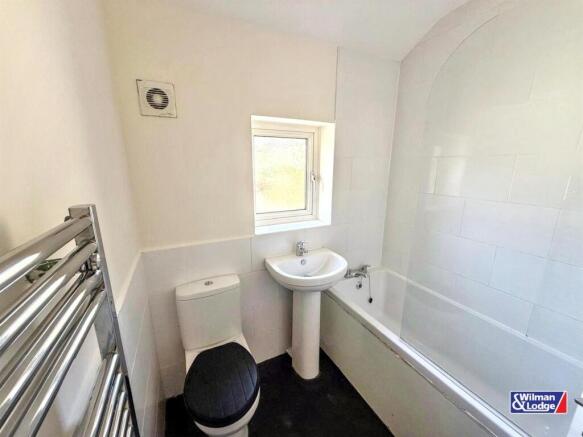 2 bed Terraced for sale Image 12