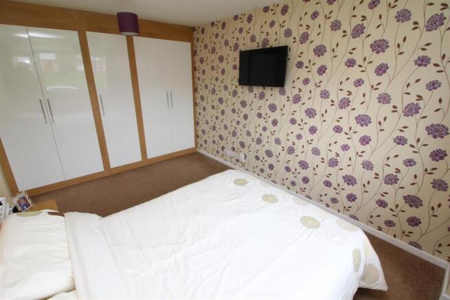 16 Bed 1.JPG