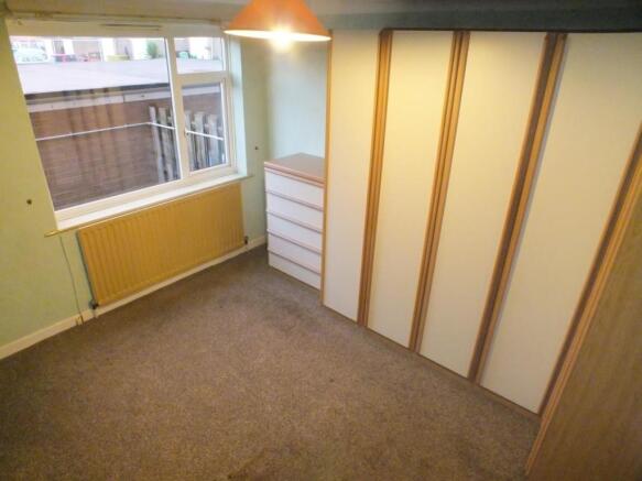 BEDROOM 2
