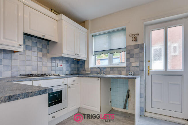 2 bed Semi-Detached for sale Image 8