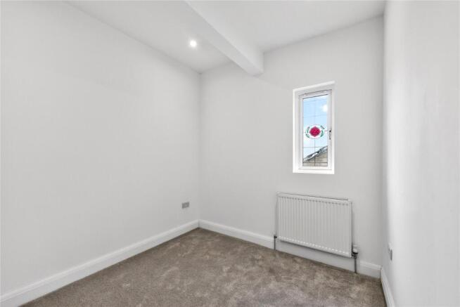 4 bed Detached for sale Image 10