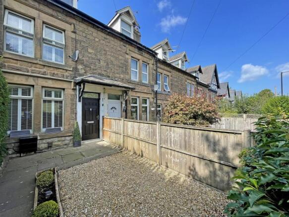 3 bed Terraced to rent Image 12