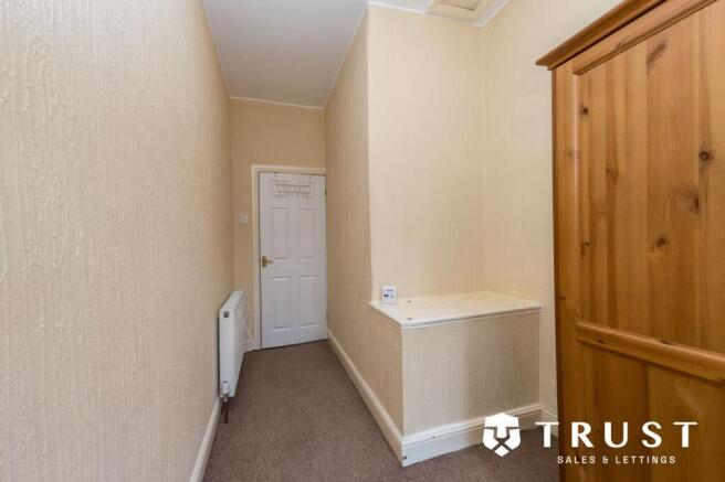 2 bed Terraced to rent Image 11