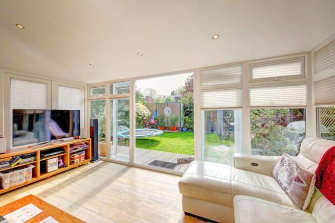 Broom Lock, Teddington - View 6