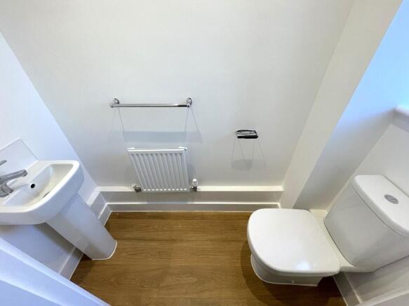3 bed Semi-Detached to rent Image 7