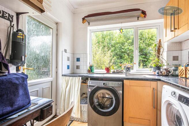 2 bed Semi-Detached for sale Image 7