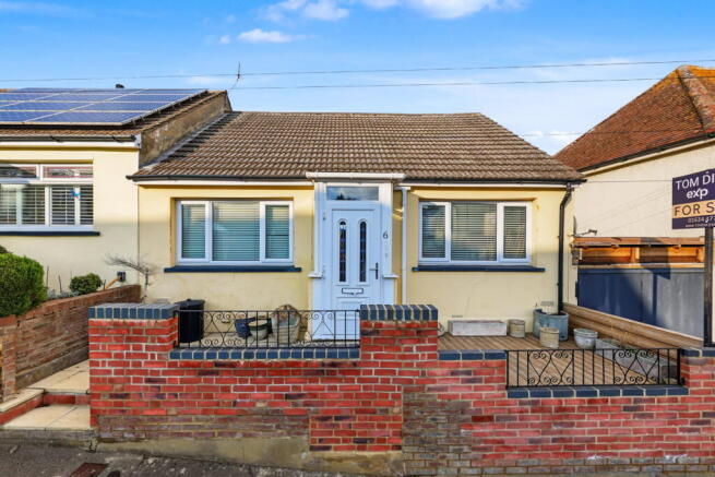 2 Bedroom Terraced in ME4 6JY
