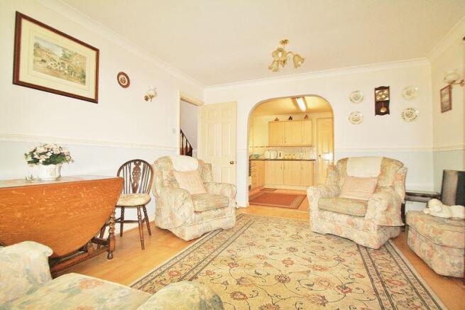 Lounge to Kitchen