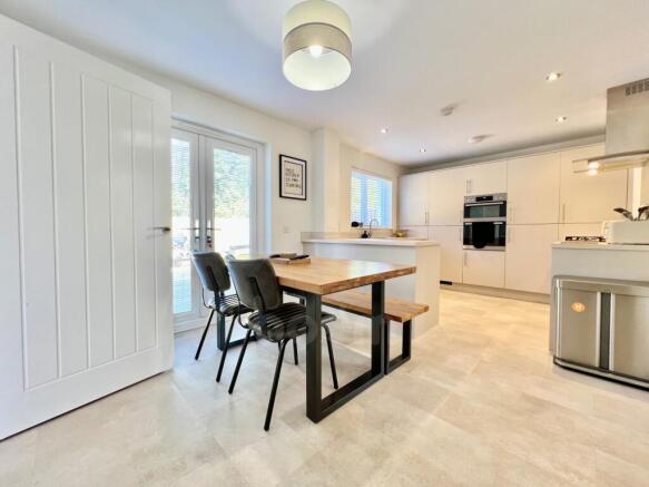 Colville Crescent, Glengarnock dining space pic