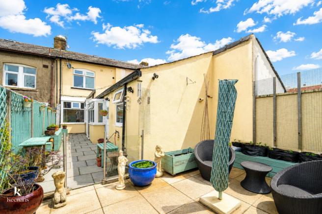 3 bed Terraced for sale Image 4