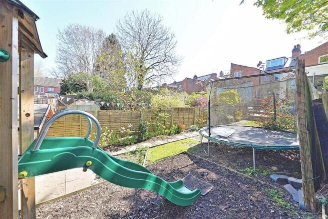 GARDEN 4.jpg