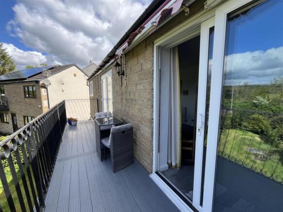 4 bed Detached for sale Image 12