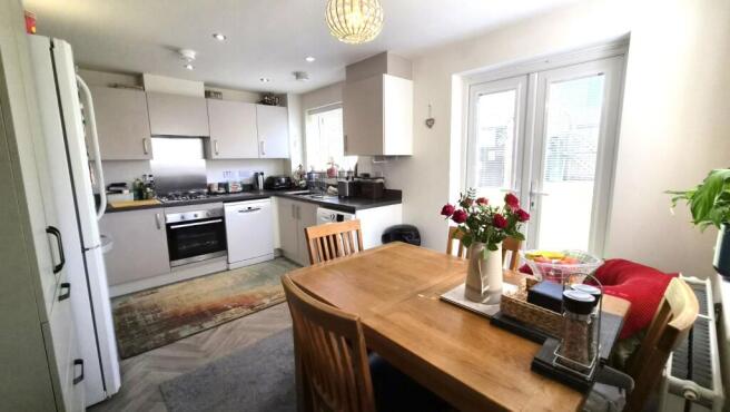 3 bed Detached for sale Image 6
