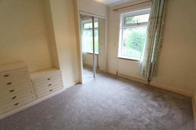 3 bed Semi-Detached to rent Image 9