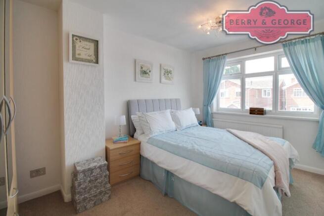 MAIN BEDROOM