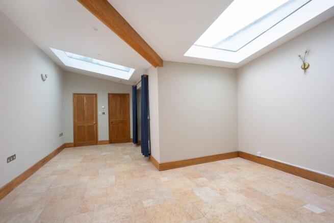 3 bed Detached for sale Image 6