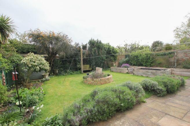garden1.JPG