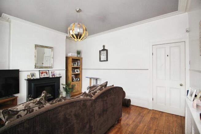 2 bed End of Terrace for sale Image 5