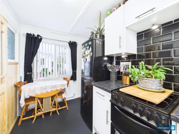 1 bed Park Home for sale Image 6