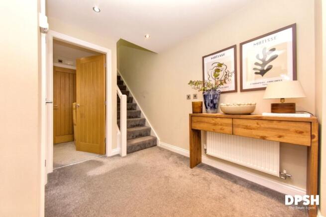 3 bed Apartment for sale Image 8