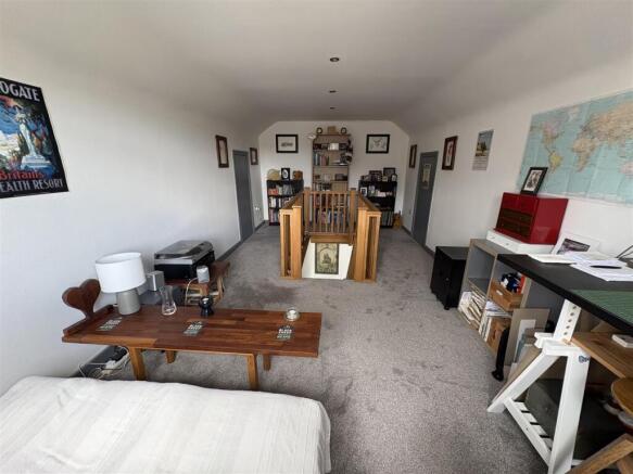 2 bed Semi-Detached Bungalow for sale Image 5