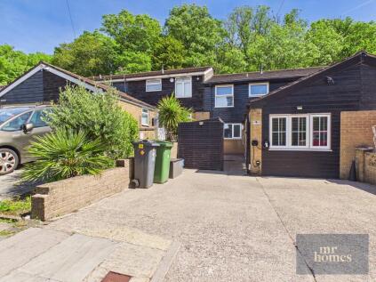 Woodlands Park Drive, Caerau, Cardiff, CF5