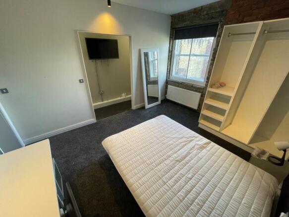 1 bed Apartment to rent Image 10