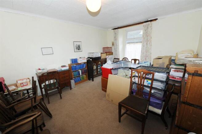 4 bed Detached for sale Image 12