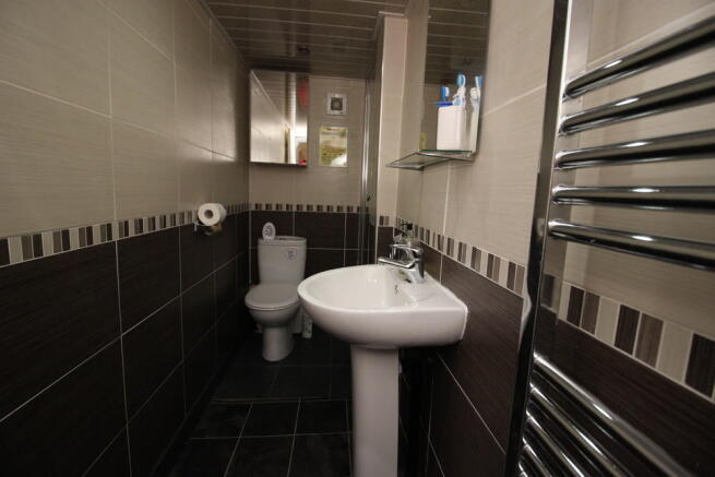 7 bed Terraced to rent Image 6