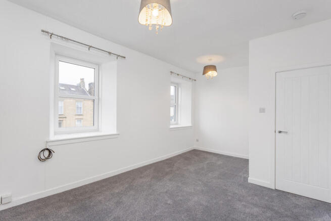 67c Grahams Road ...