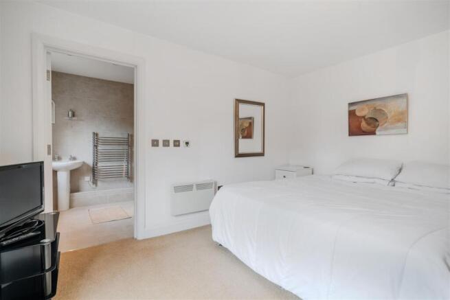 Bedroom1-2.jpg