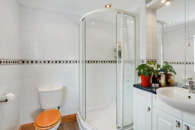 Bedroom 1 En-suite