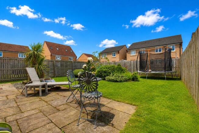 4 bed Detached for sale Image 9