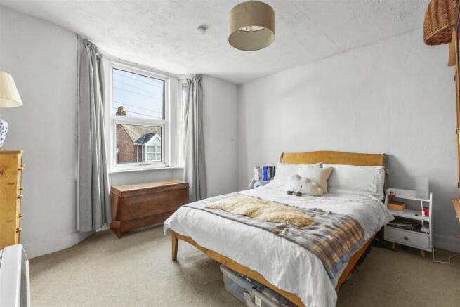 18A Desborough Park Rd, HP12 3BQ-1.jpg