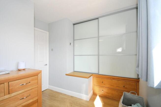 BEDROOM 2 02.jpg