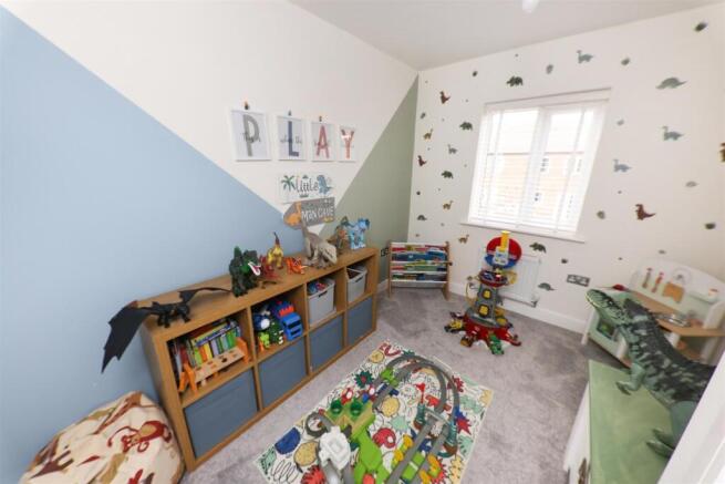 4 bed Town House for sale Image 12