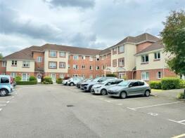 1, 181 Moorland Court, Station Road, Ferndown BH22 0HD