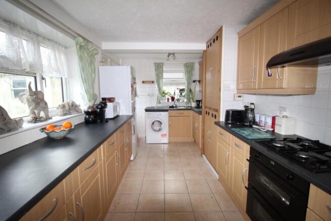 Kitchen / Dining Roo