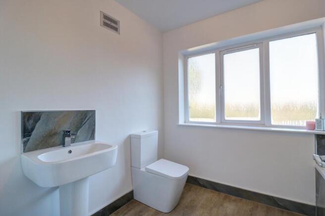Bathroom 1.1