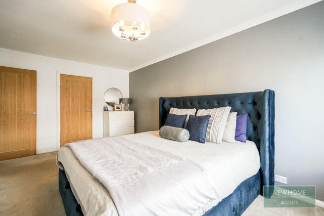 4 bed Semi-Detached for sale Image 10
