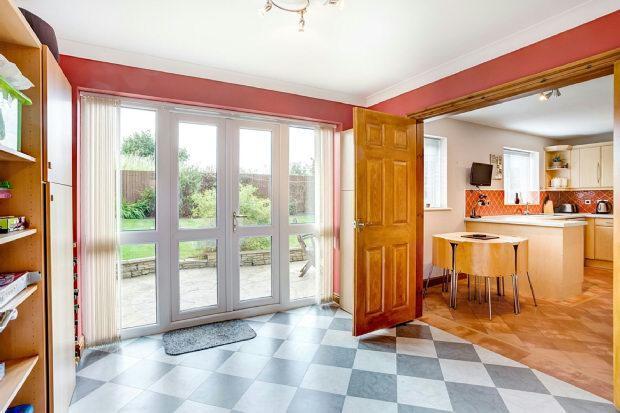 DINING ROOM/PLAY ROO