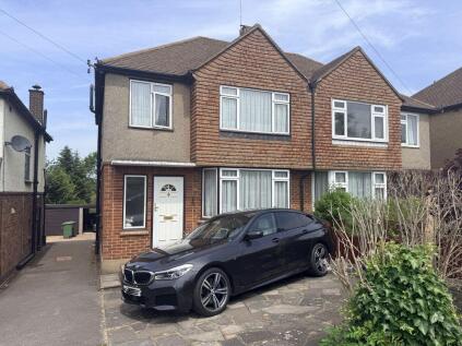 Wroxham Gardens, Potters Bar