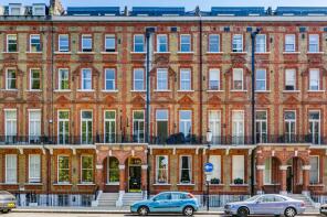 Flat H, 25, Nevern Square, London SW5 9PD